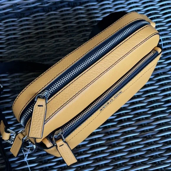 Michael Kors Cooper Utility Crossbody - Picture 4 of 16